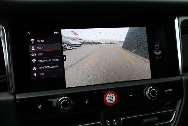 Certified 2026 Porsche Macan AWD/4WD image 19