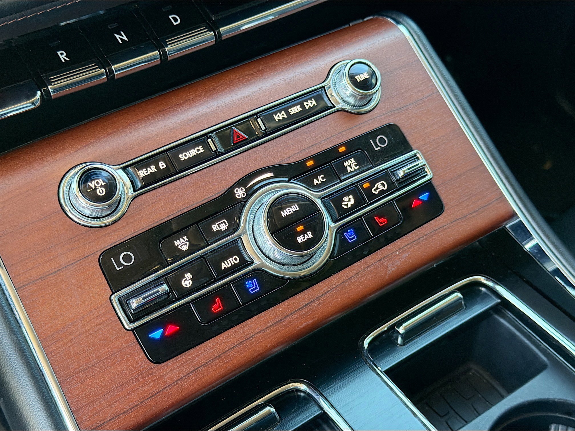 Used 2020 Lincoln Aviator Grand Touring w/ Equipment Group 302A image 35