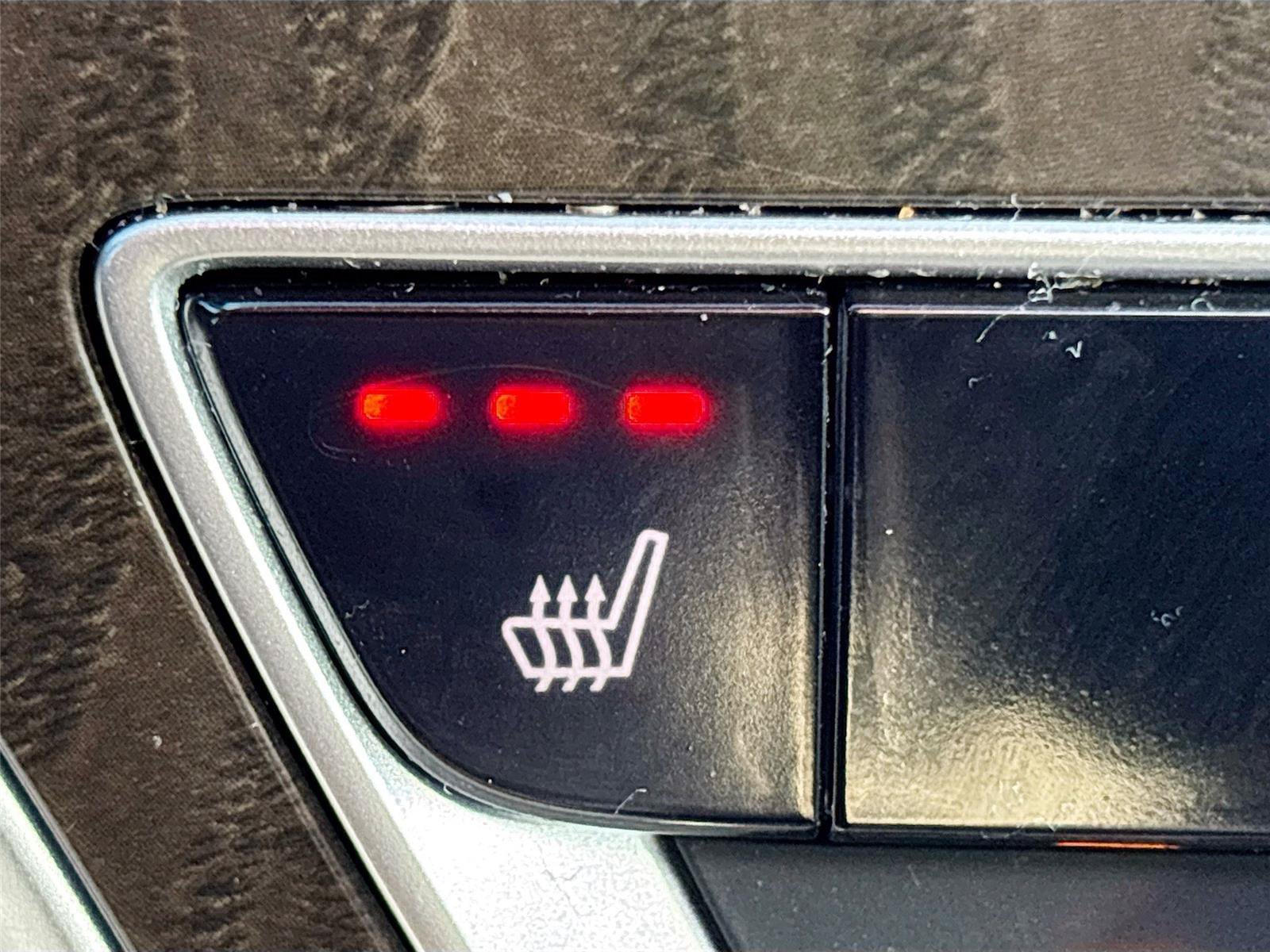 Used 2018 Honda Accord EX image 18