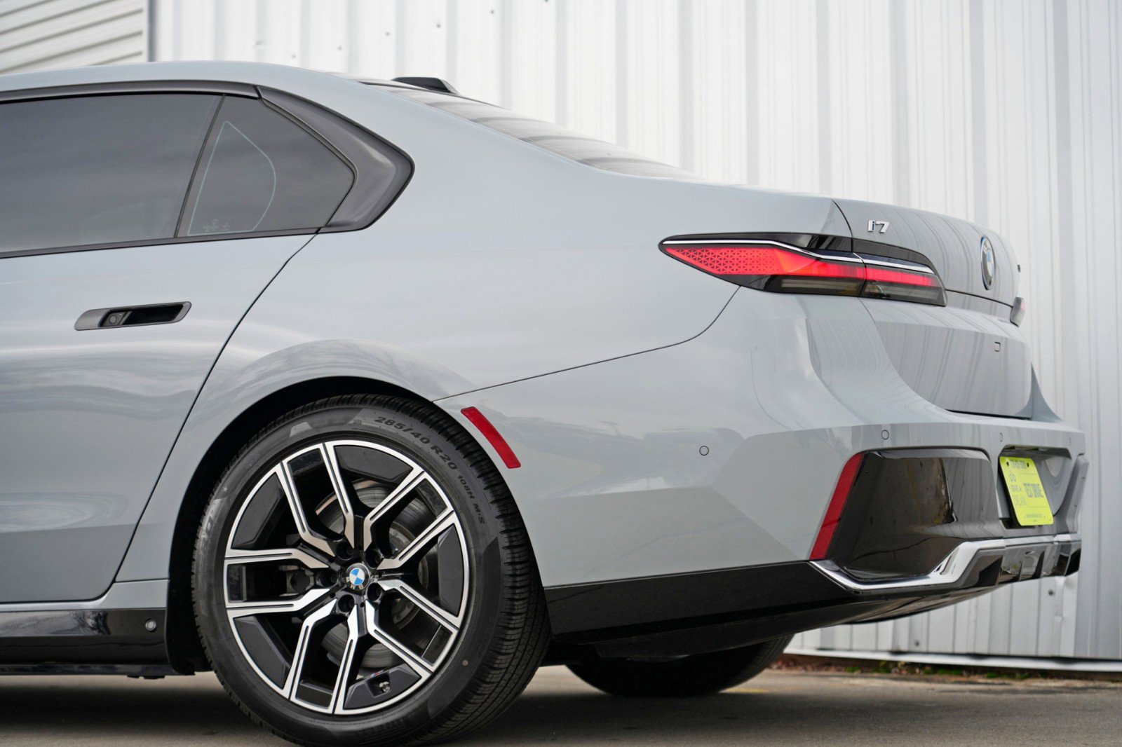 Used 2023 BMW i7 xDrive60 w/ Executive Package 2 image 68