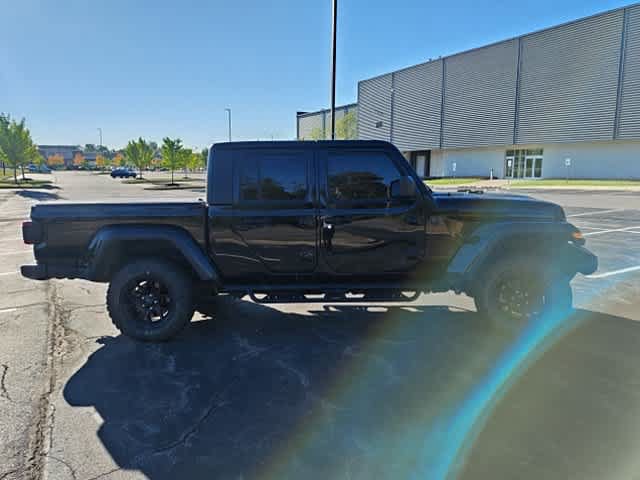 Used 2024 Jeep Gladiator Sport AWD/4WD image 4