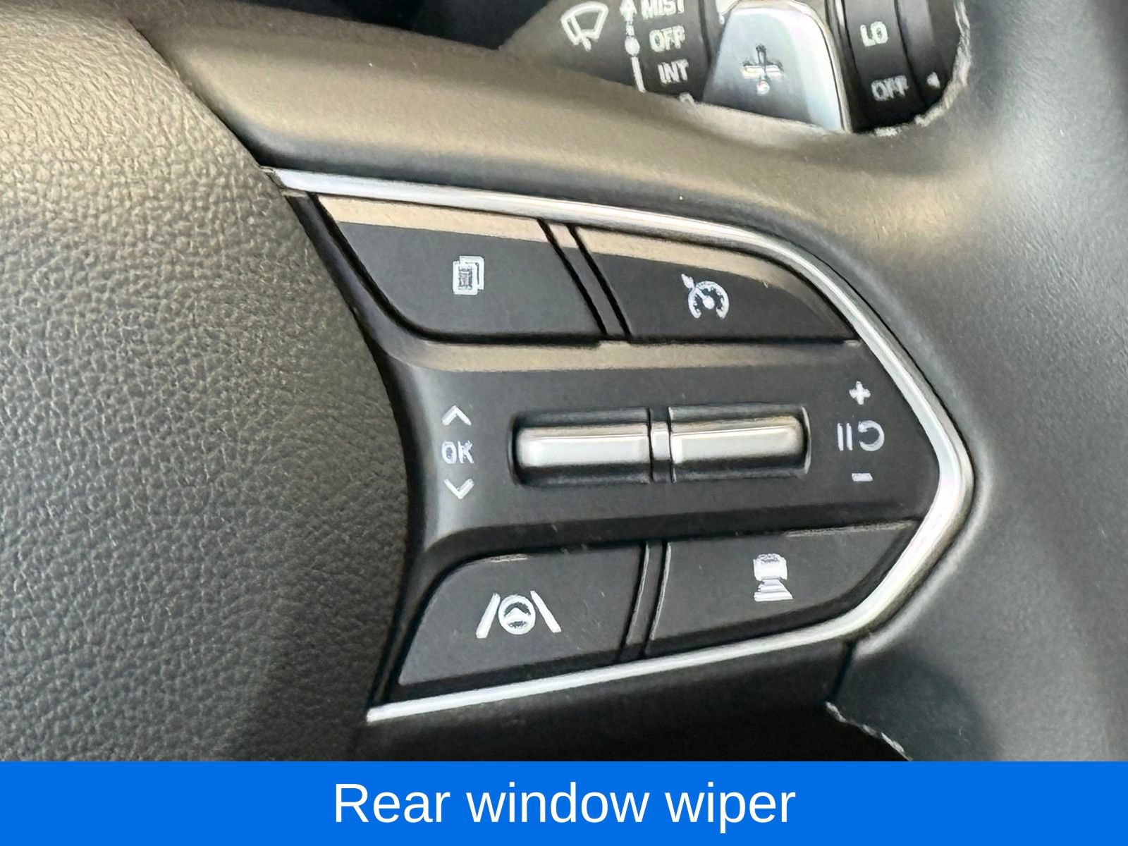 Used 2023 Hyundai Santa Fe SEL AWD/4WD image 35