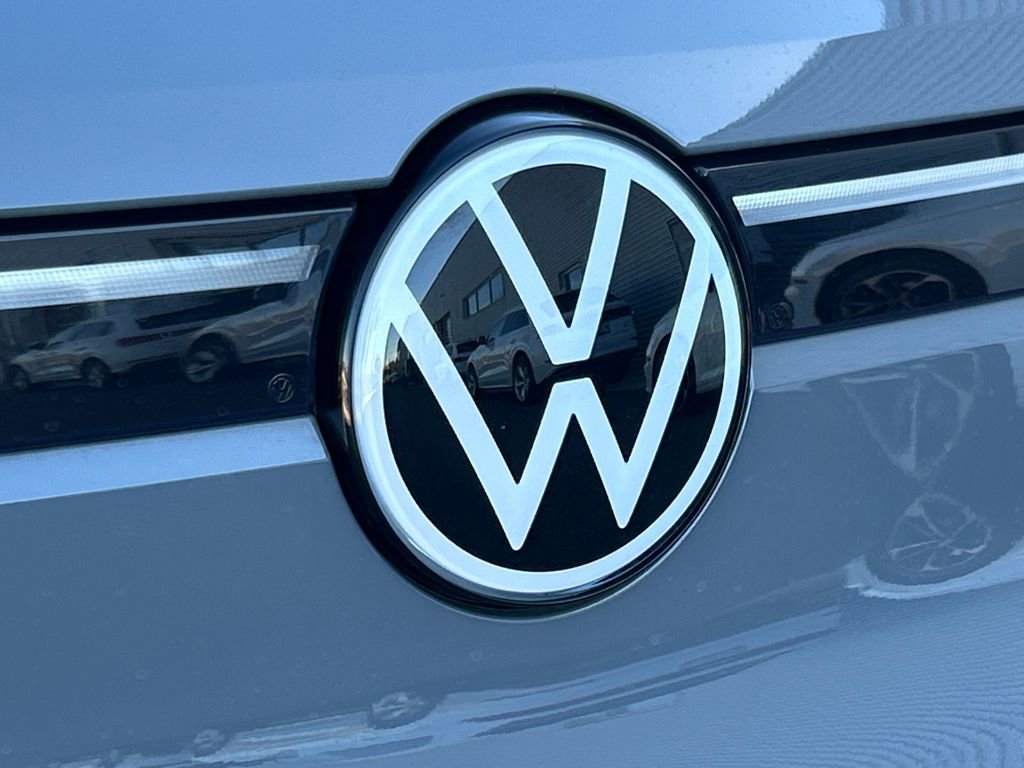 Used 2023 Volkswagen ID.4 S image 35