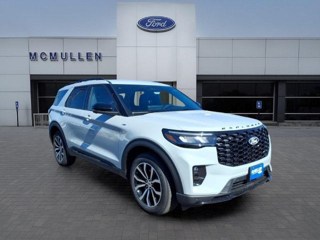 New 2027 Ford Explorer ST-Line AWD/4WD image 3