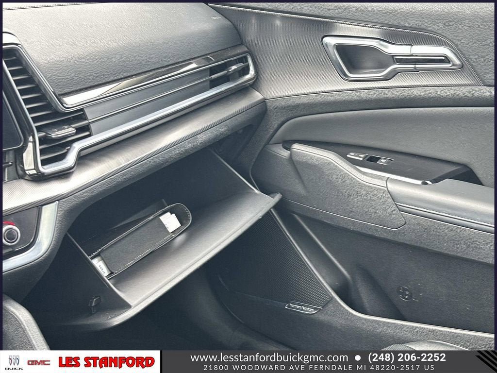 Used 2025 Kia Sportage SX AWD/4WD image 35