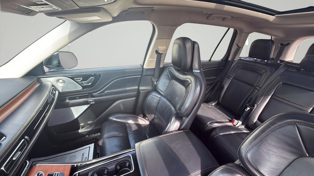 Used 2020 Lincoln Aviator Reserve w/ Equipment Group 201A image 29