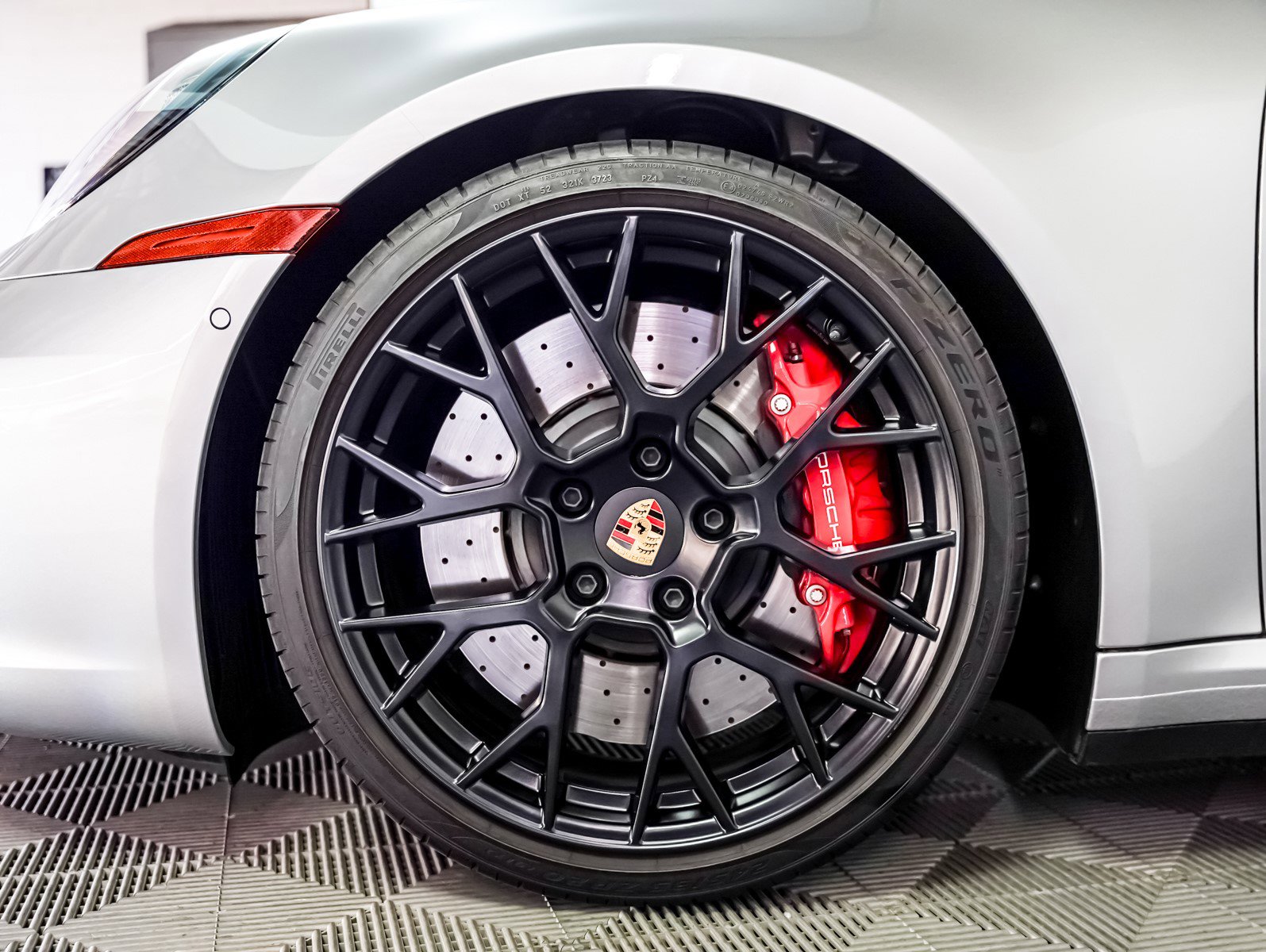 Used 2024 Porsche 911 Carrera 4 GTS image 14