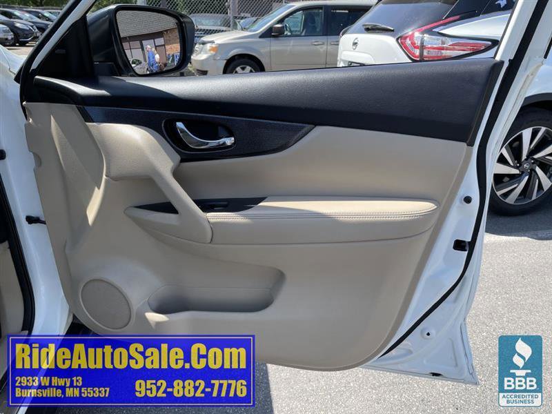 Used 2015 Nissan Rogue SL w/ SL Premium Package AWD/4WD image 13