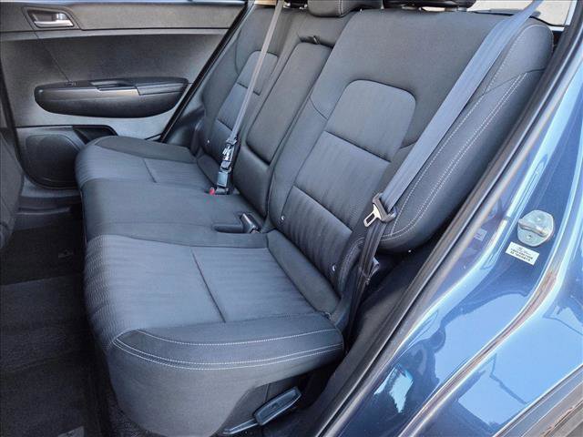 Used 2022 Kia Sportage LX image 17