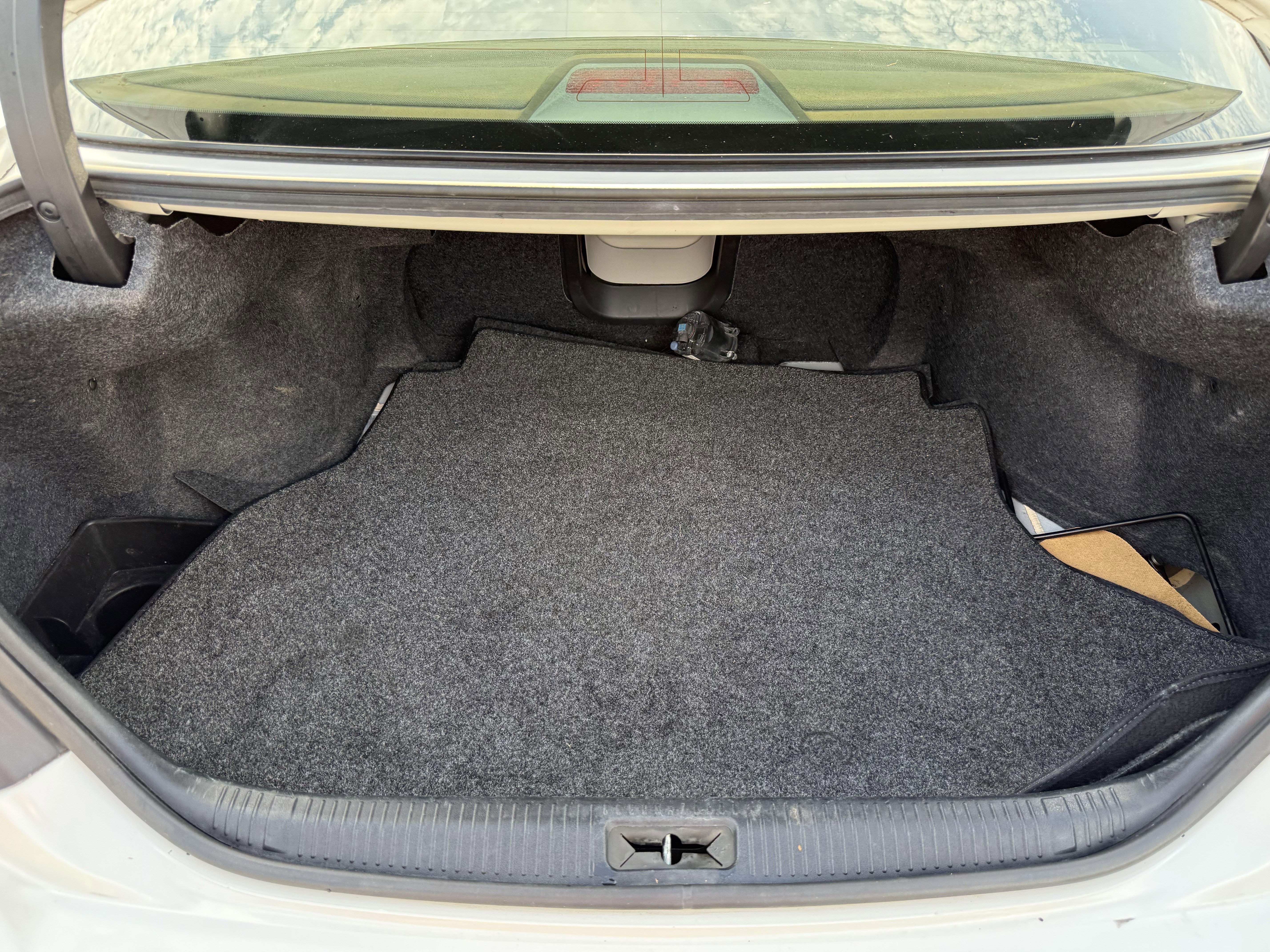 Used 2012 Toyota Avalon Limited image 33