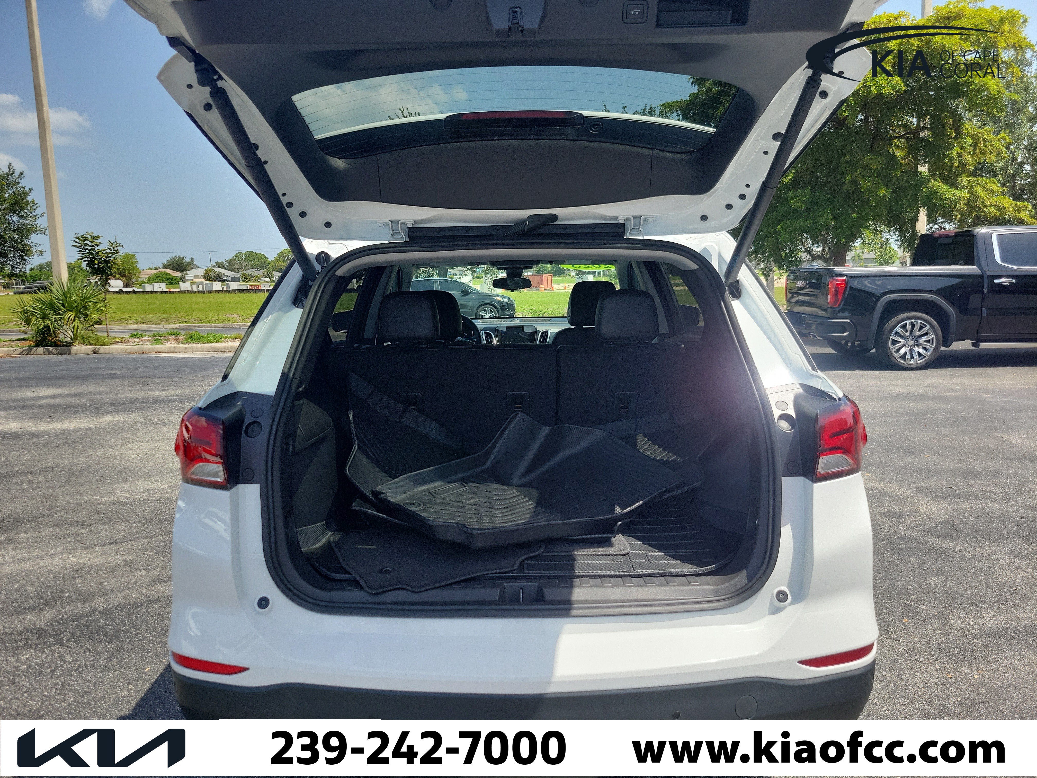 Used 2023 Chevrolet Equinox LT AWD/4WD image 10