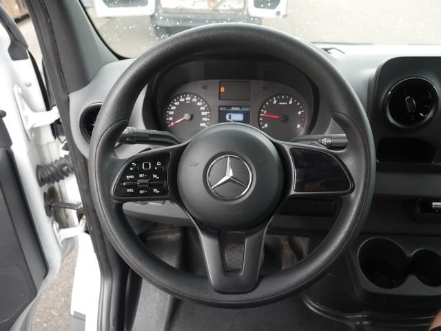 Used 2021 Mercedes-Benz Sprinter 2500 image 13