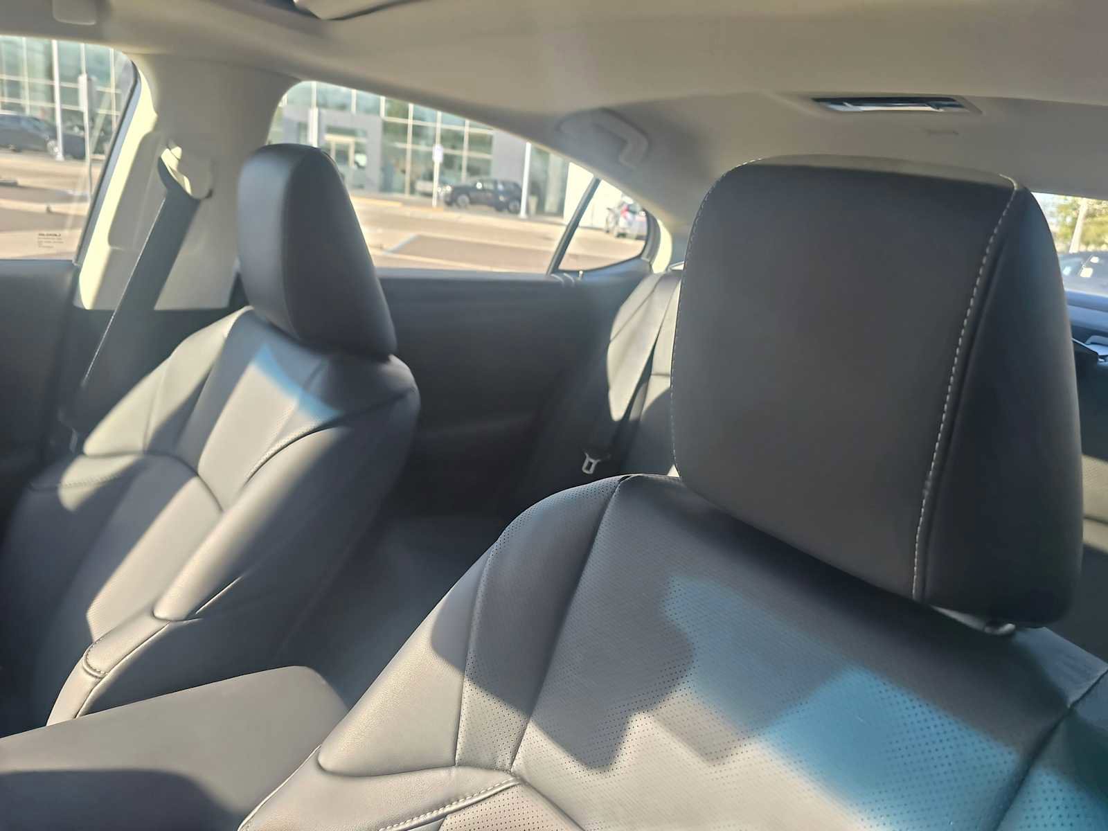 Used 2025 Lexus ES 300h w/ Premium Package image 24