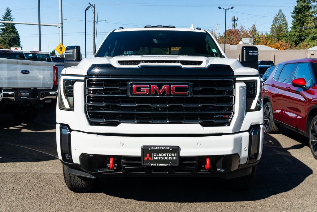 Used 2024 GMC Sierra 2500 AT4 w/ Technology Package image 2