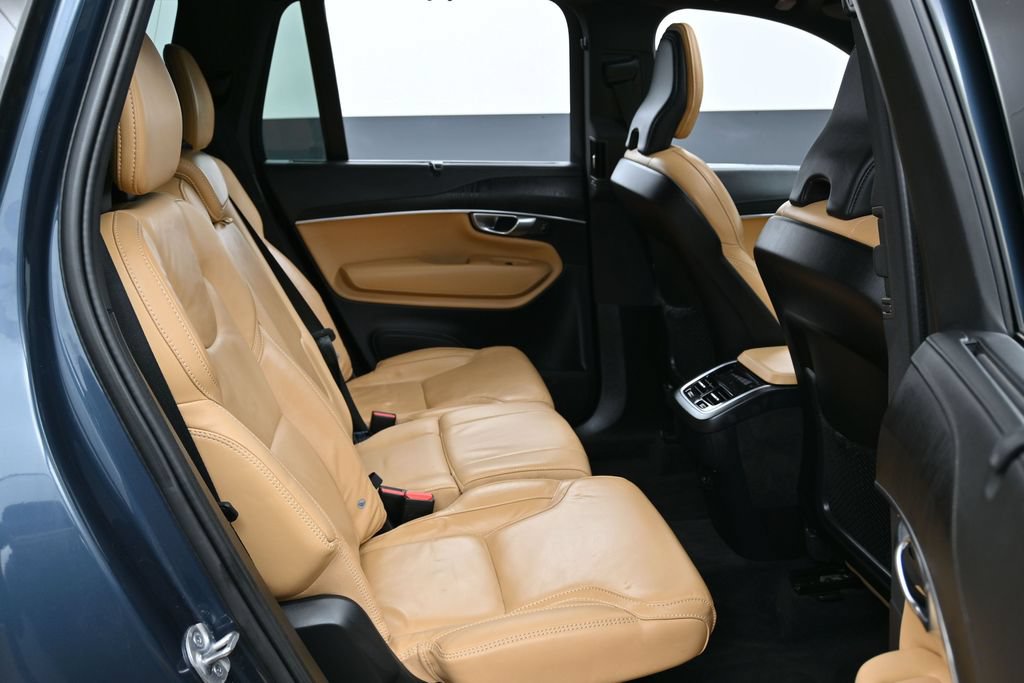 Used 2023 Volvo XC90 B6 Ultimate w/ Protection Package Premier AWD/4WD image 30