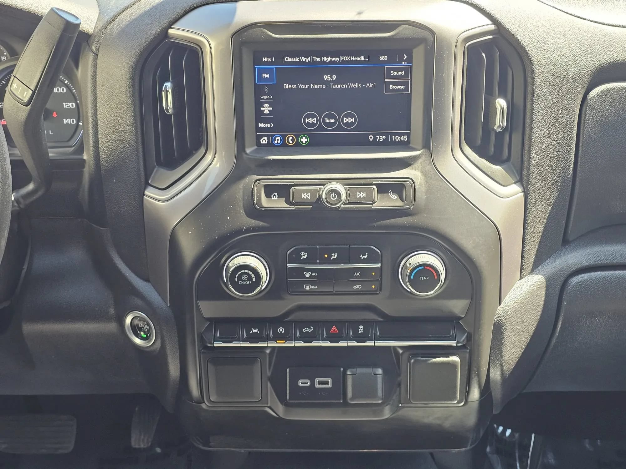 Used 2023 Chevrolet Silverado 1500 Custom AWD/4WD image 16
