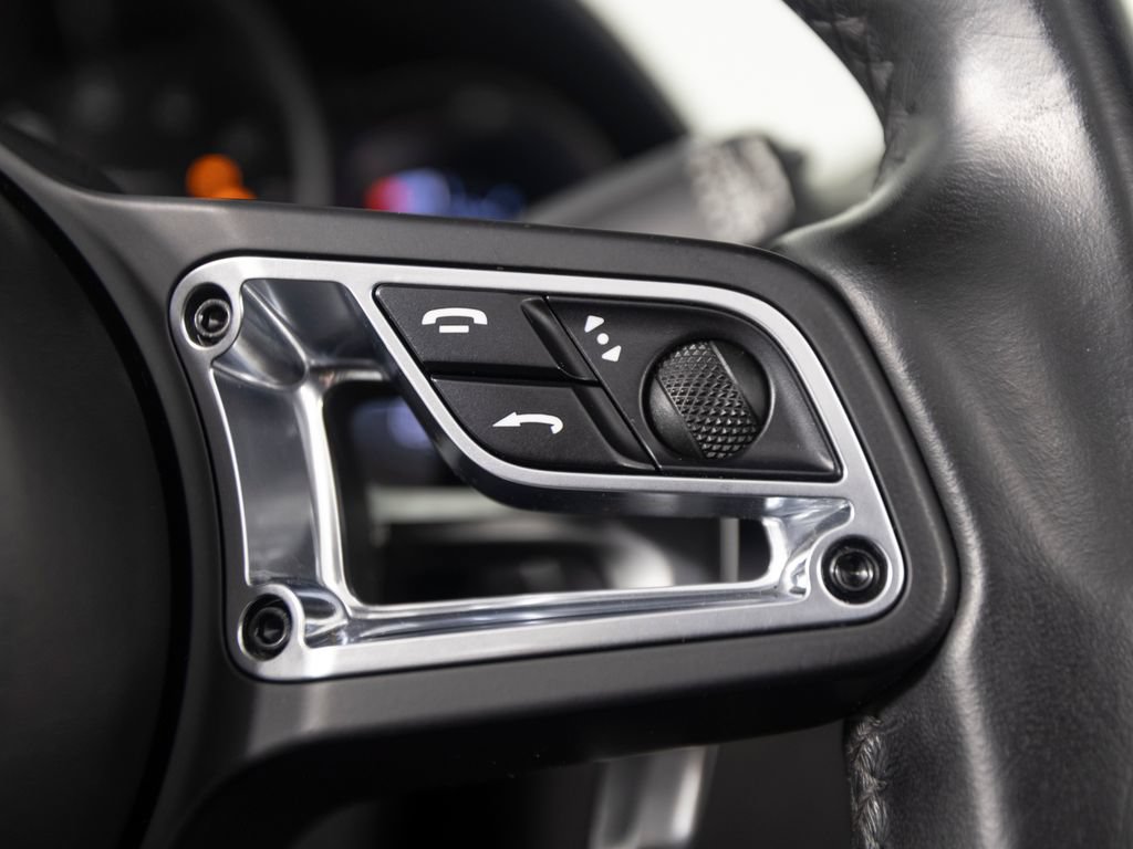 Certified 2021 Porsche 718 Boxster Spyder RWD image 32