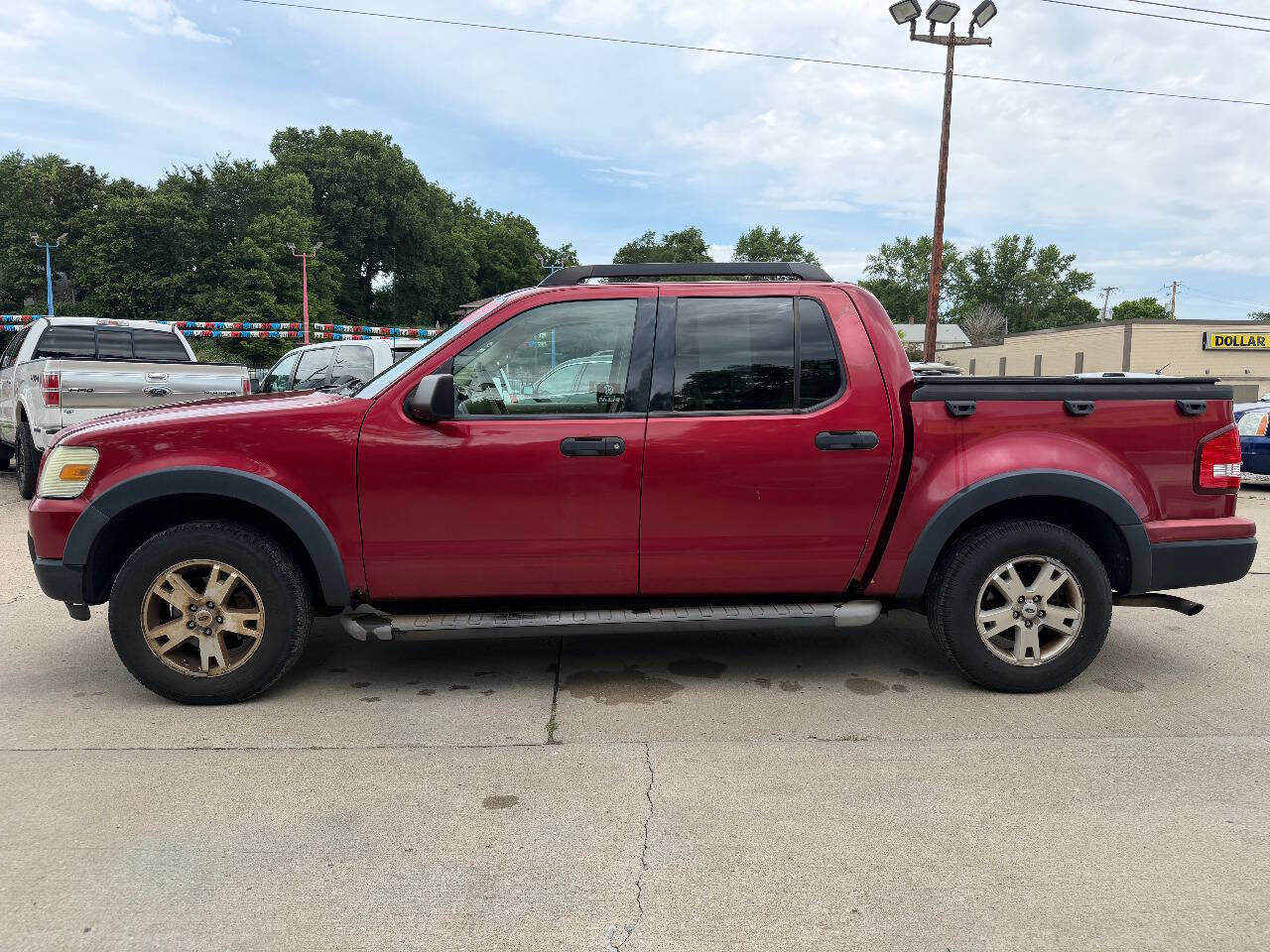 Used 2007 Ford Explorer Sport Trac XLT RWD image 4