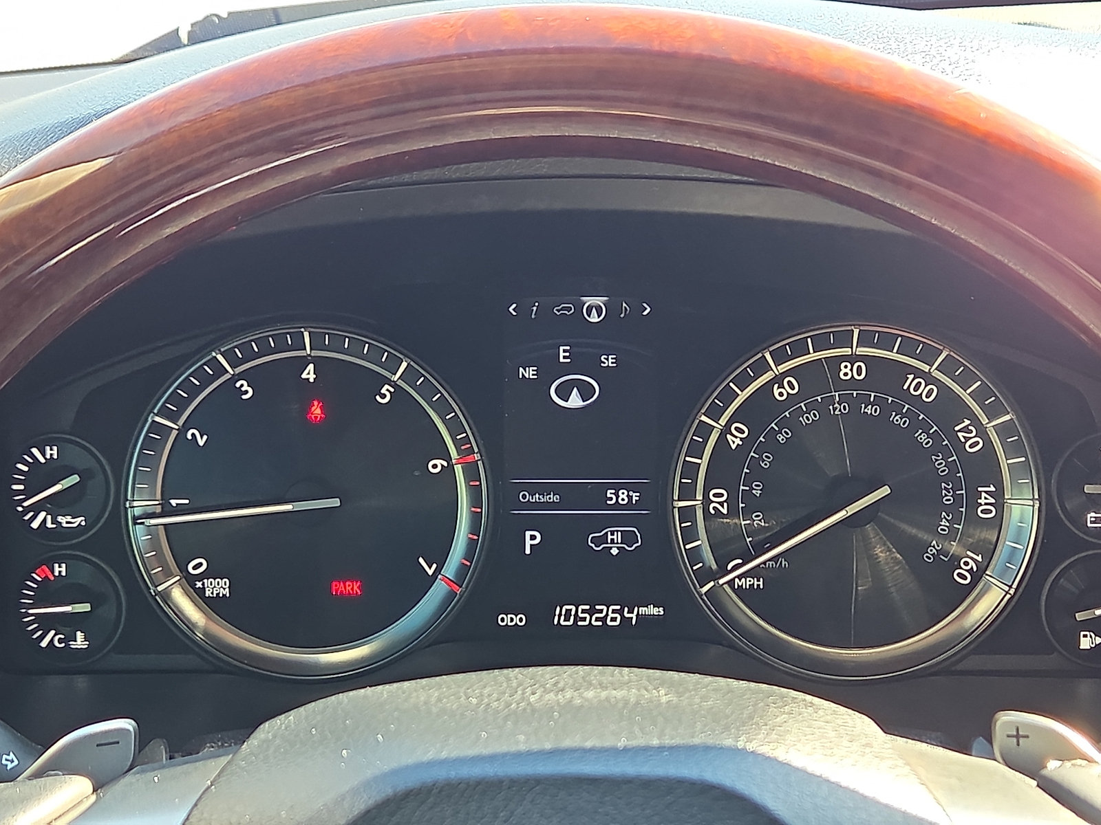 Used 2017 Lexus LX 570 4WD w/ Luxury Package image 23