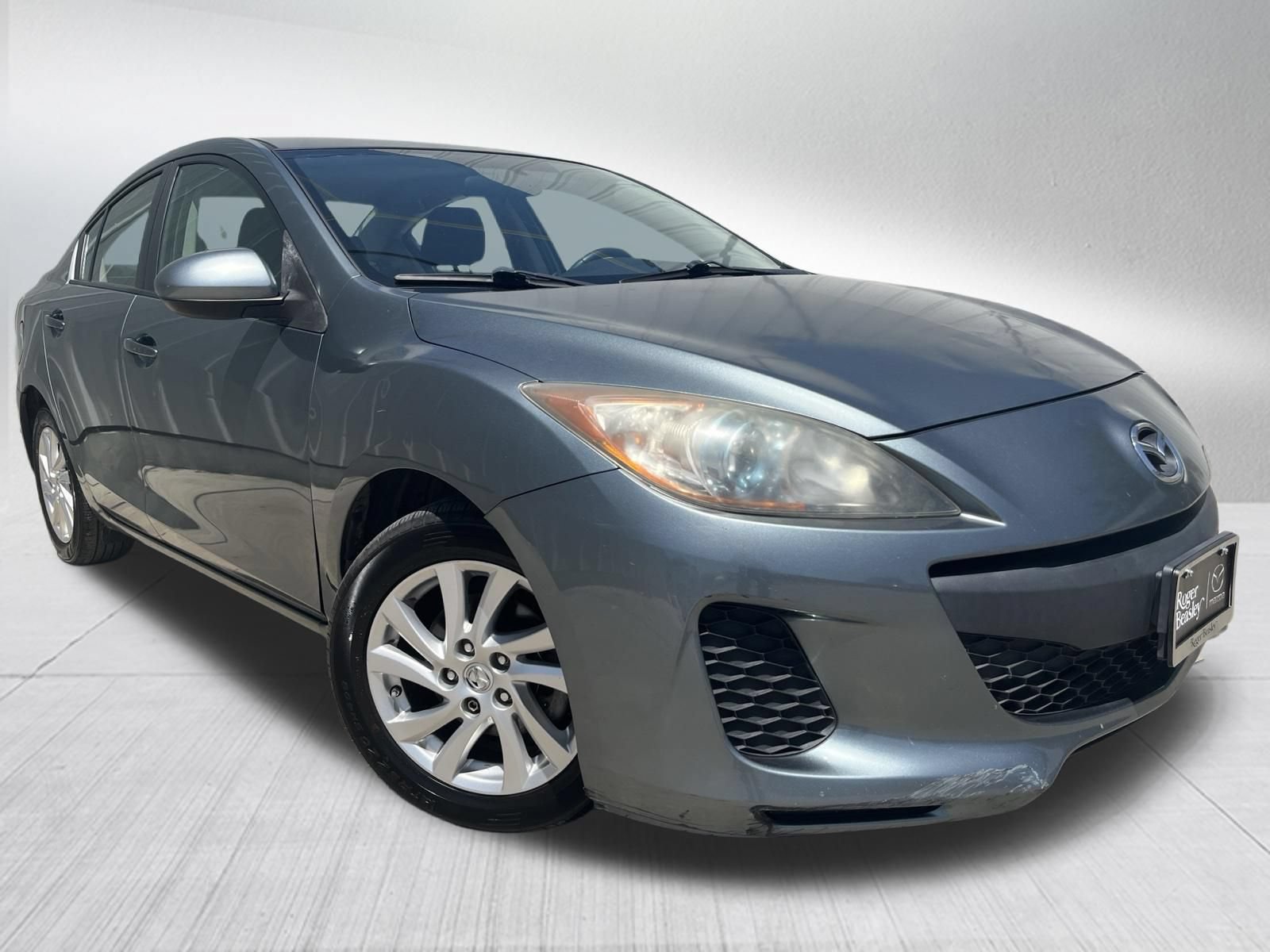 Used 2012 MAZDA MAZDA3 i Touring FWD image 3