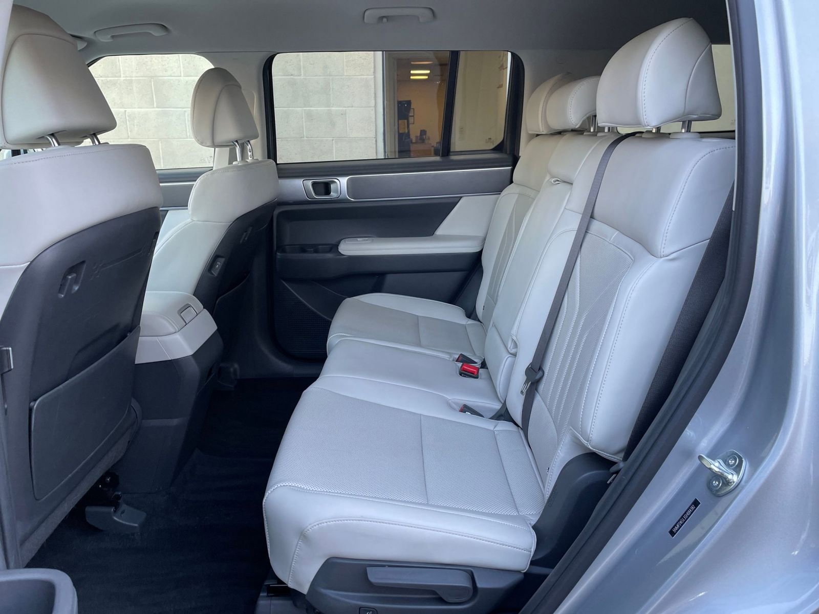 Used 2025 Hyundai Santa Fe SEL image 27