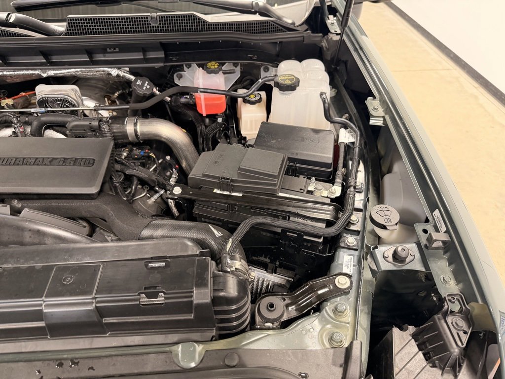 Used 2025 Chevrolet Silverado 2500 LT image 39