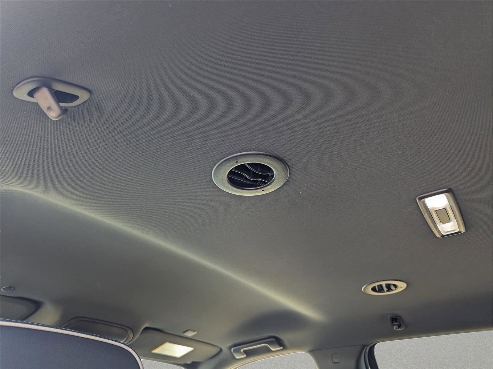 Used 2024 Chevrolet Tahoe Premier image 31