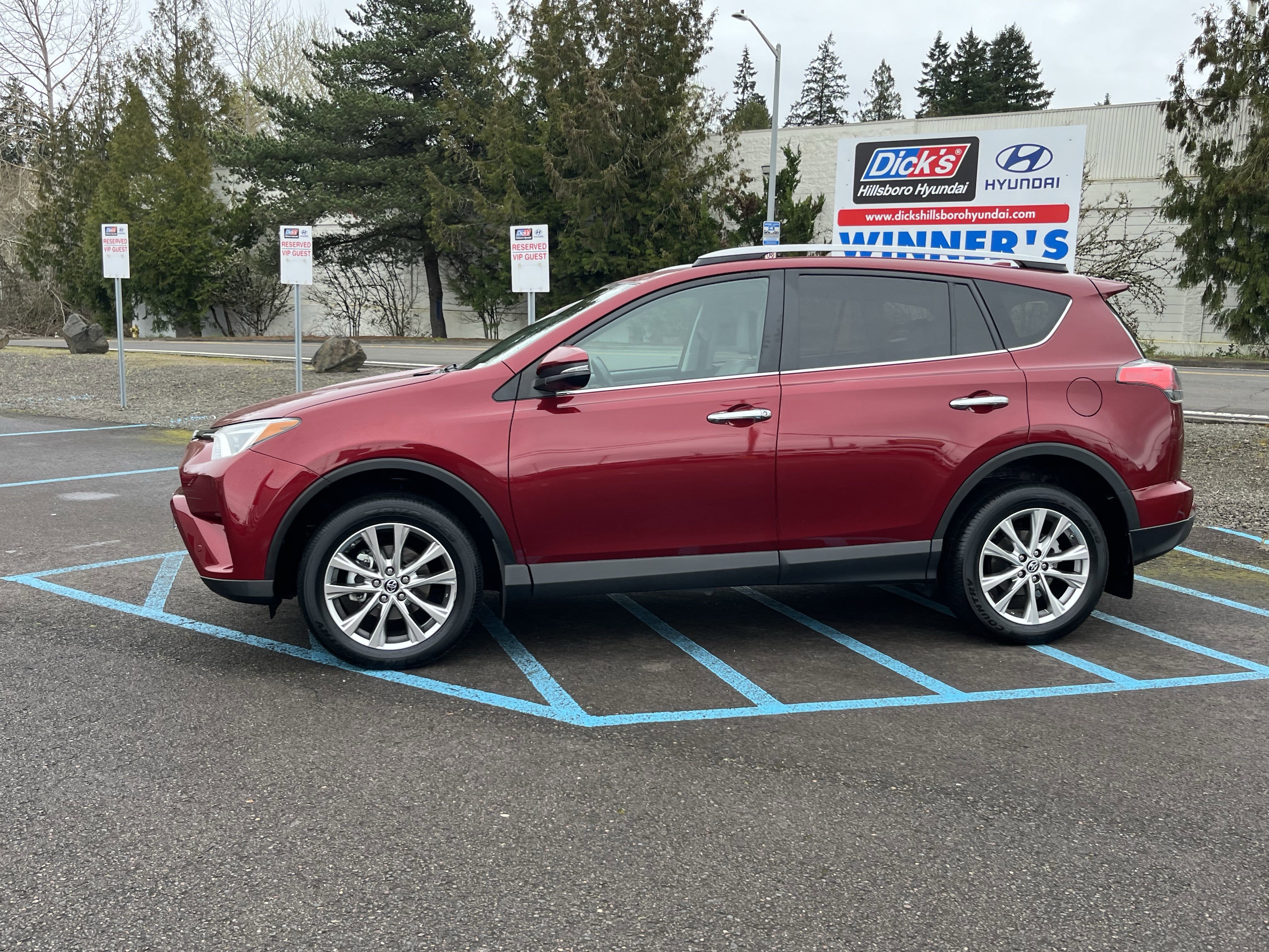 Used 2018 Toyota RAV4 Limited w/ Advanced Technology Package video 2