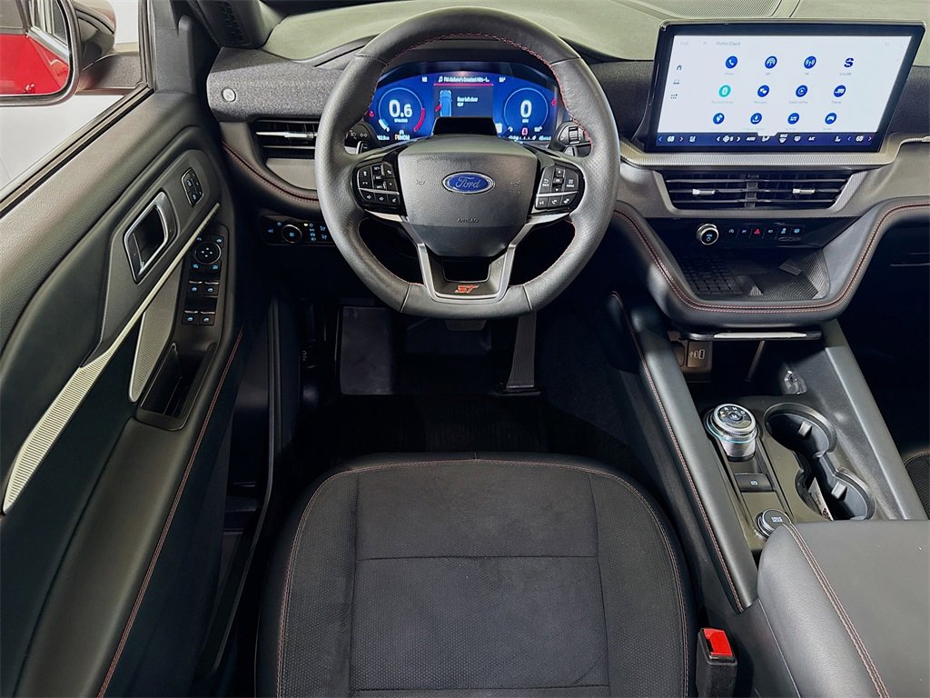 Used 2025 Ford Explorer ST image 21