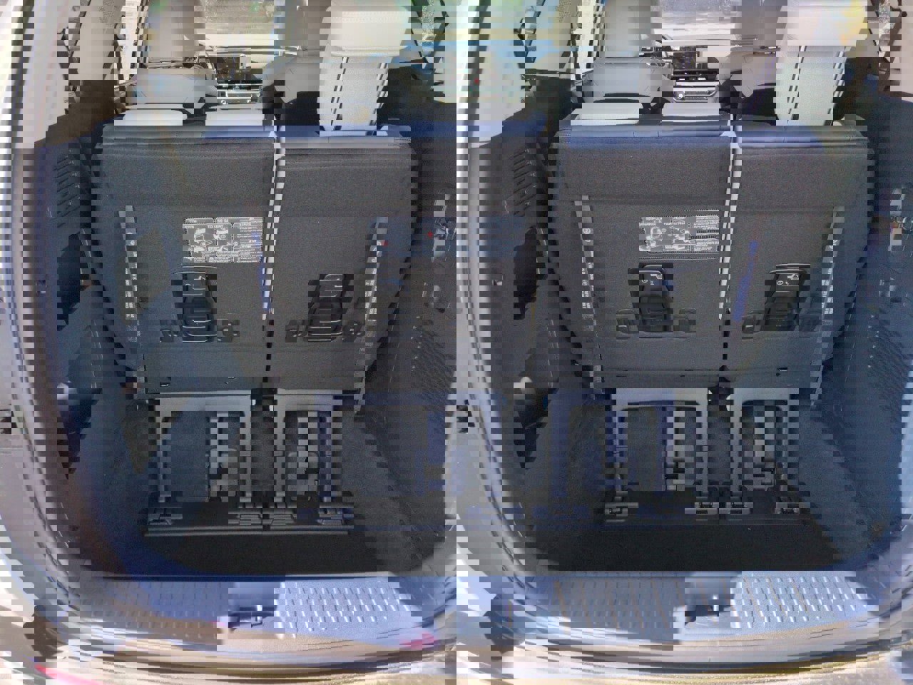 New 2026 Kia Carnival EX image 34