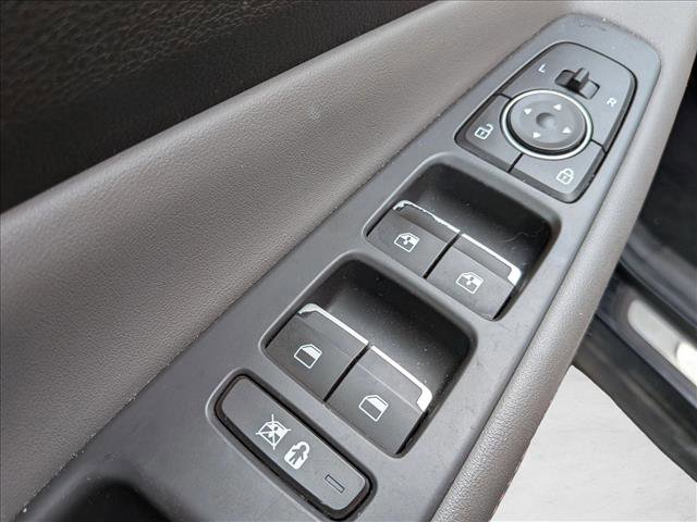 Used 2020 Hyundai Santa Fe Limited FWD image 12