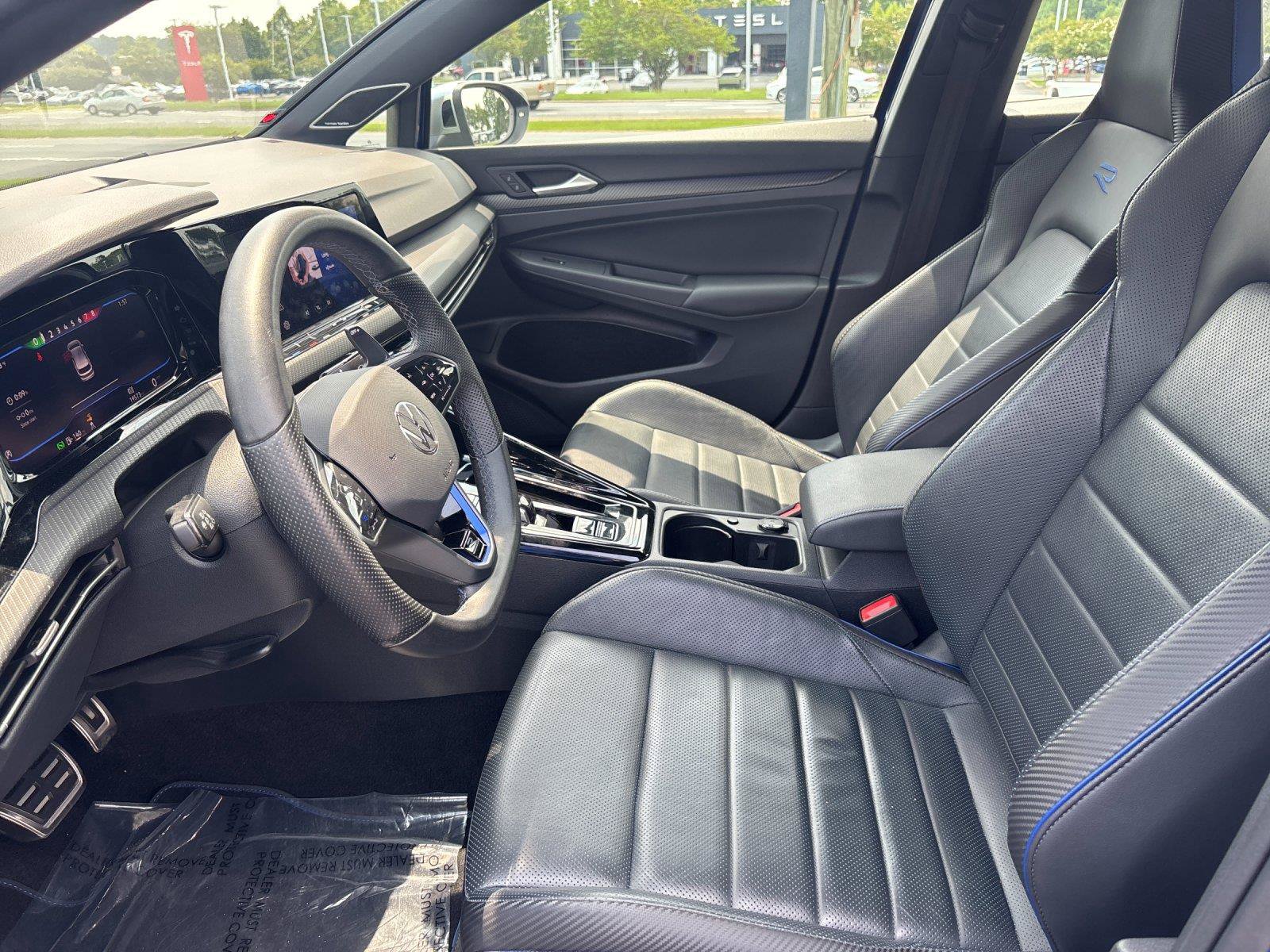 Used 2024 Volkswagen Golf R AWD/4WD image 15