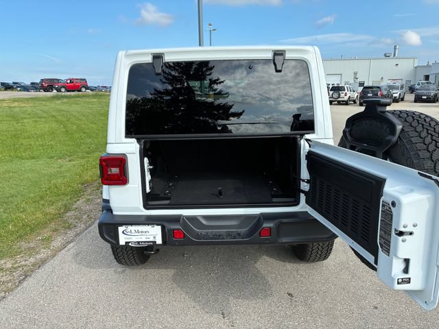 New 2026 Jeep Wrangler Unlimited Sahara AWD/4WD image 7