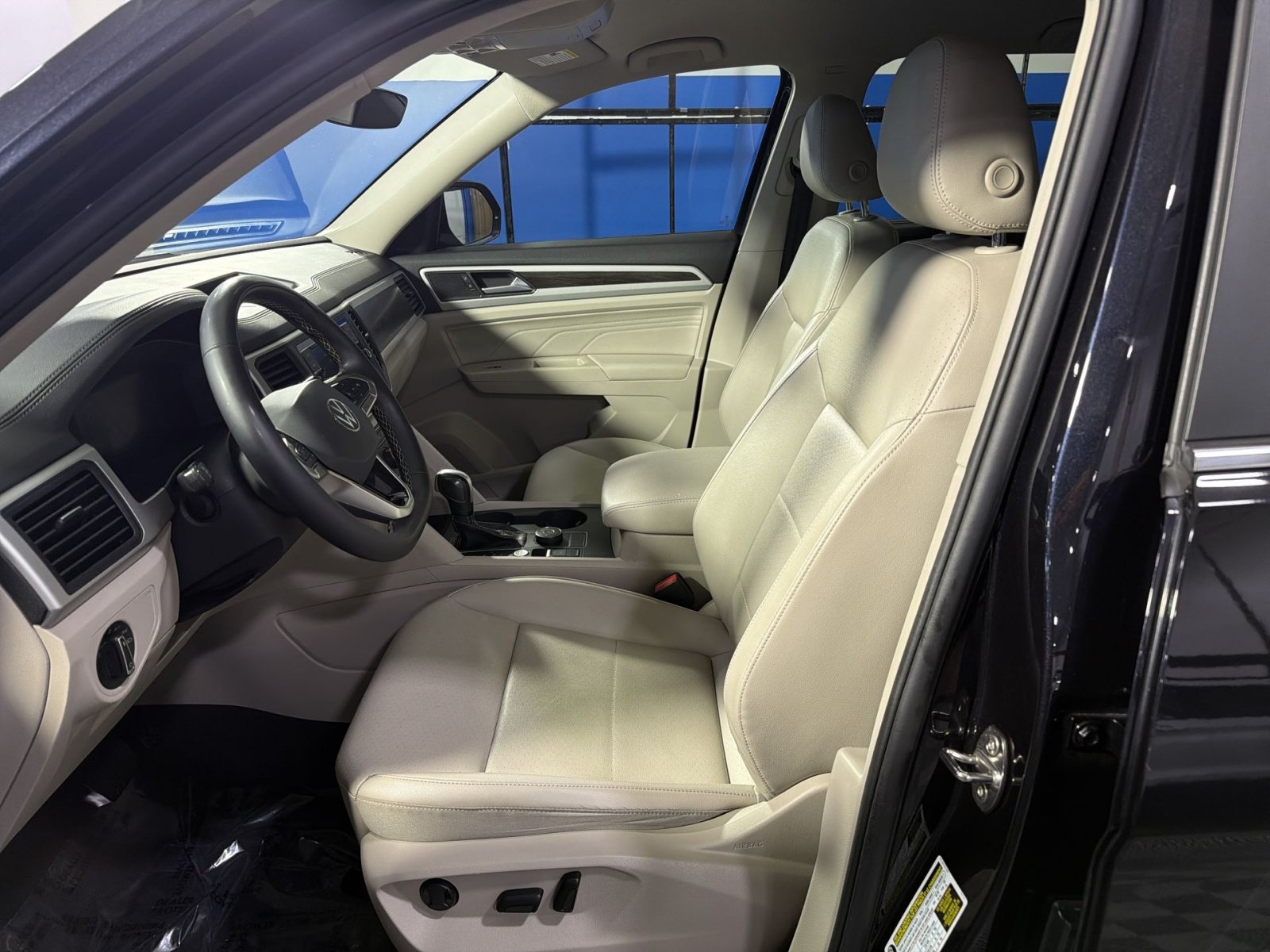 Used 2022 Volkswagen Atlas SE AWD/4WD image 22
