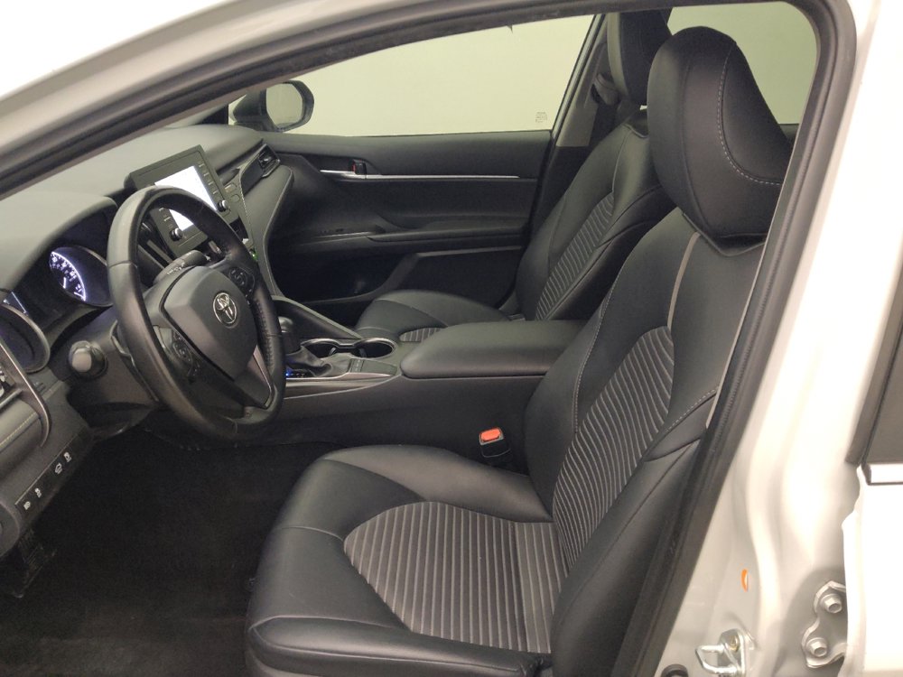 Used 2024 Toyota Camry SE image 17
