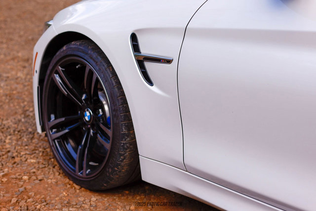 Used 2015 BMW M4 Convertible image 76