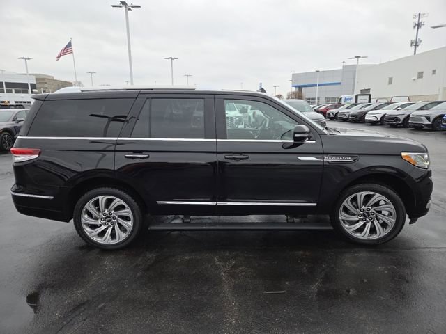 Used 2024 Lincoln Navigator Premiere image 25