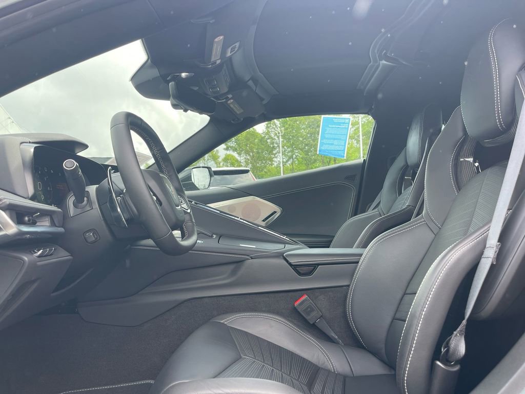 Used 2023 Chevrolet Corvette Stingray w/ Z51 Performance Package image 9