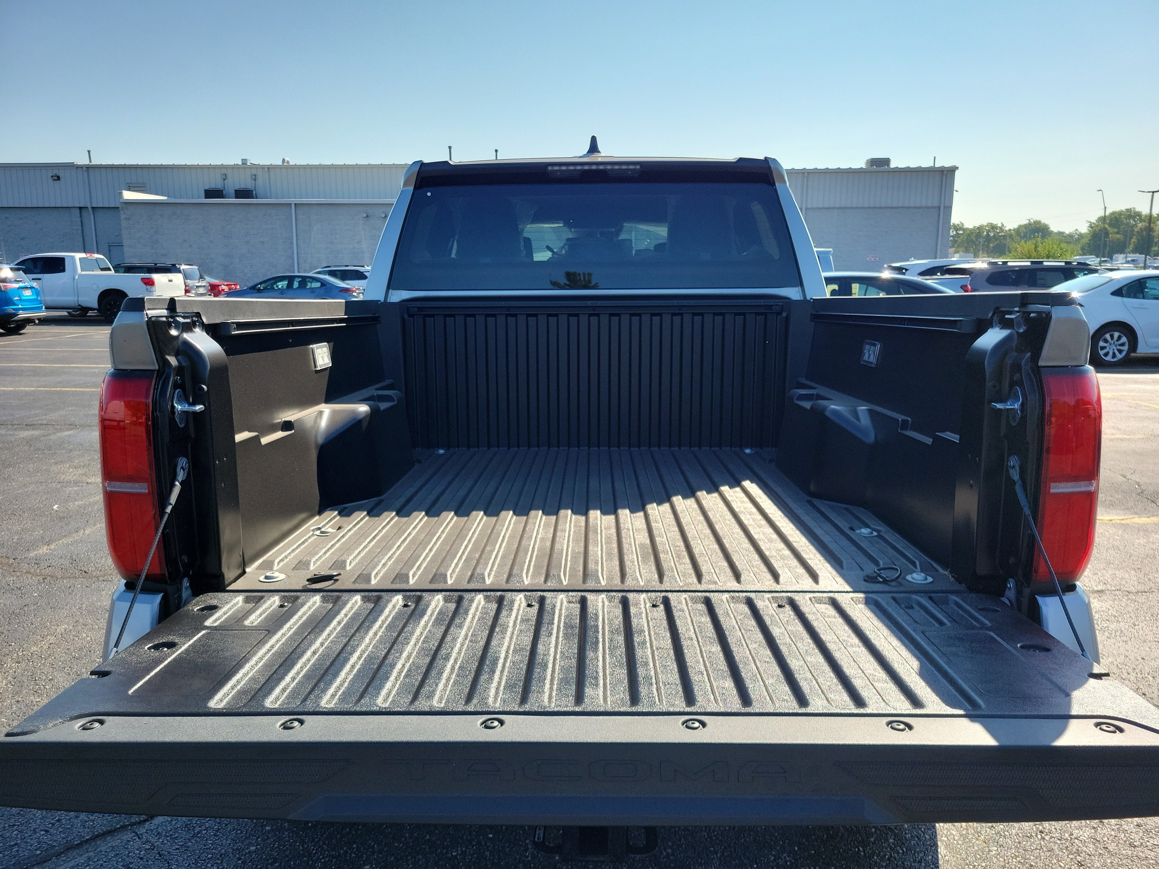 New 2026 Toyota Tacoma SR5 AWD/4WD image 8