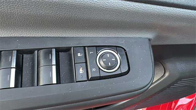 Used 2024 Toyota Prius XLE image 16