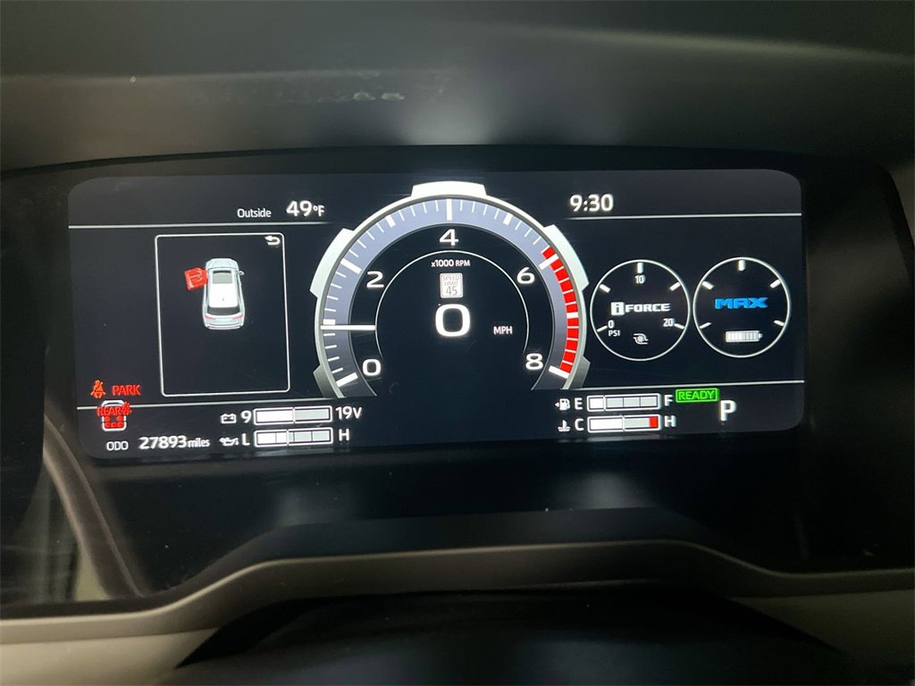 Used 2025 Toyota Sequoia Platinum image 11