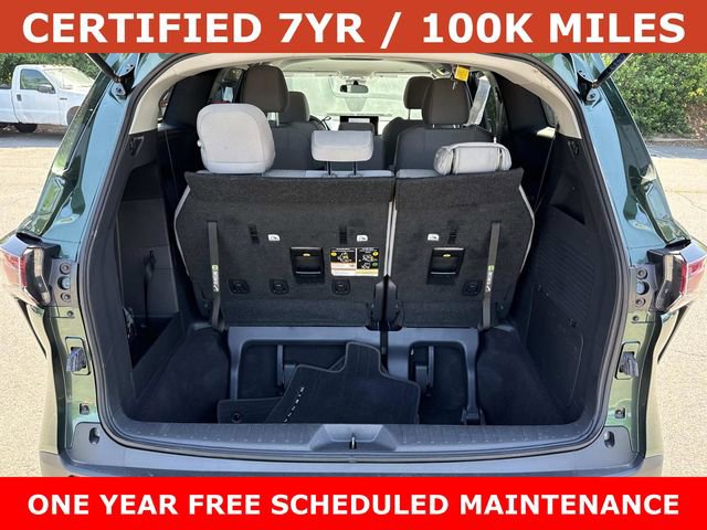 Used 2025 Toyota Sienna LE FWD image 12