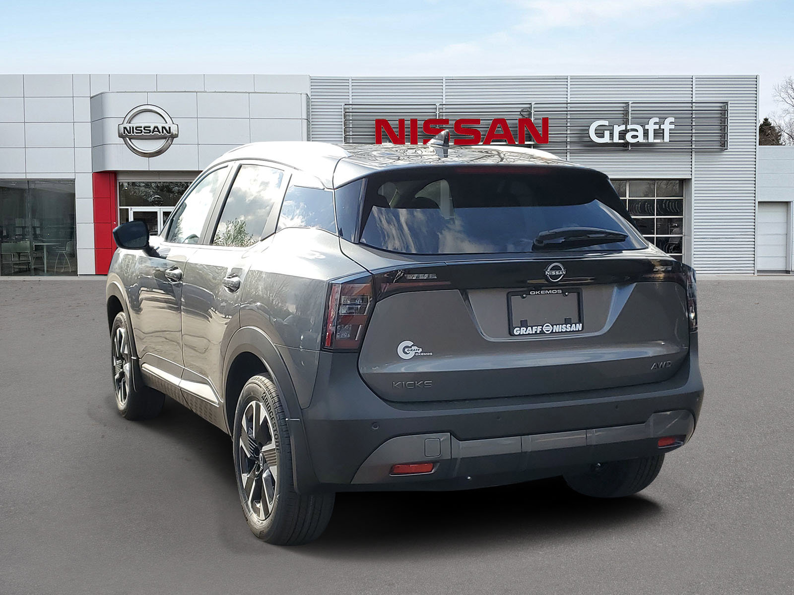 New 2026 Nissan Kicks SV w/ SV Premium Package AWD/4WD image 4