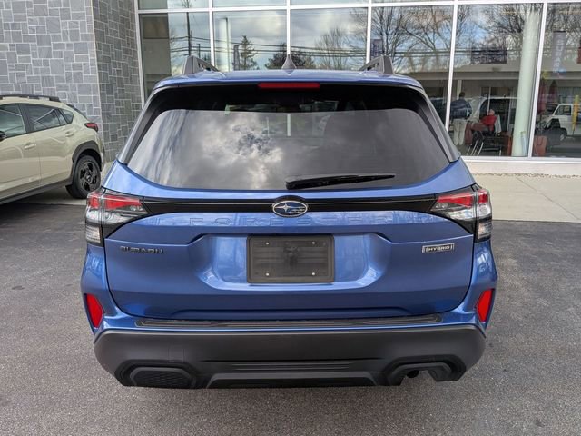 Certified 2025 Subaru Forester Premium AWD/4WD image 4