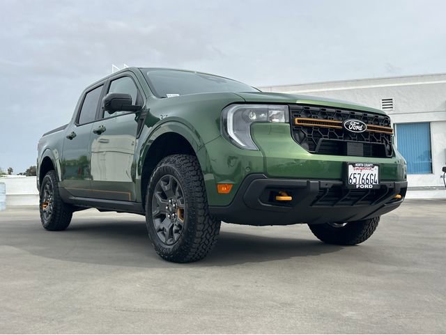 Used 2025 Ford Maverick Tremor image 3