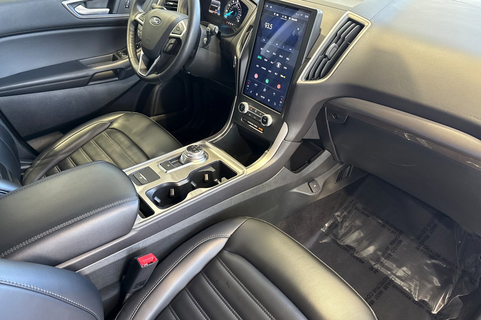 Used 2024 Ford Edge SEL image 16