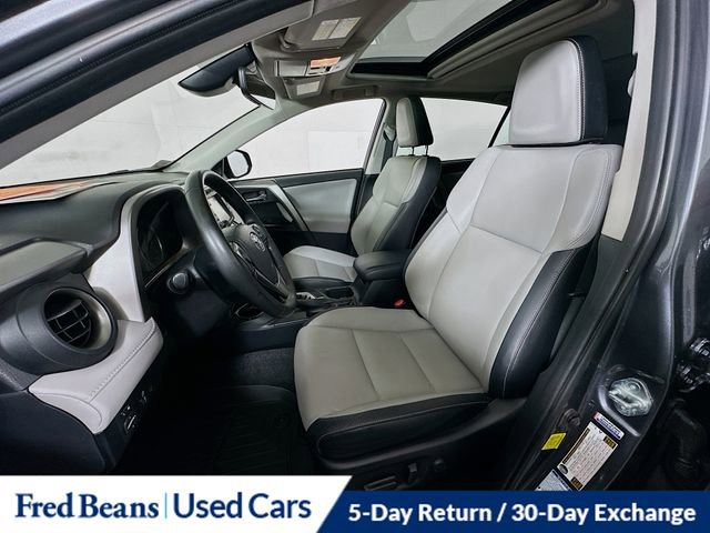 Used 2018 Toyota RAV4 Limited w/ Carpet Mat Package AWD/4WD image 21