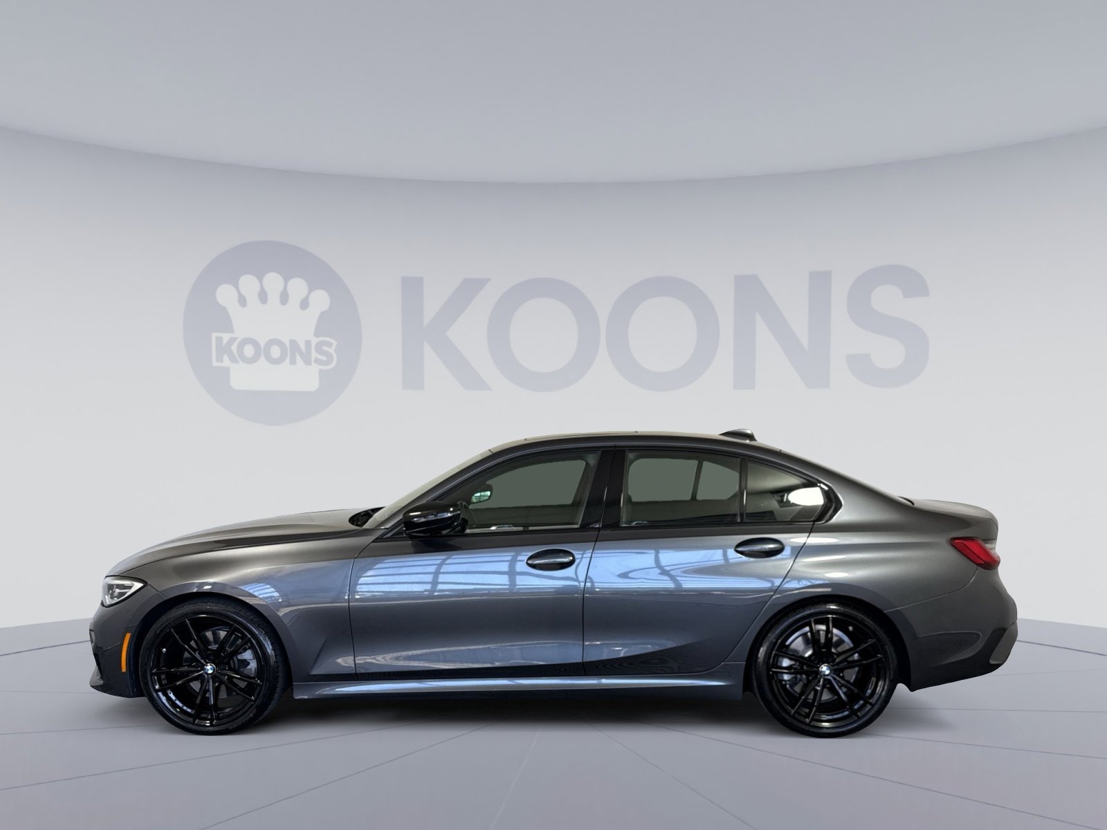 Used 2021 BMW 330i xDrive Sedan w/ M Sport Package AWD/4WD image 2