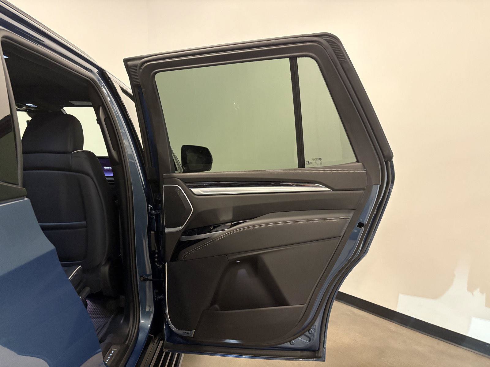 Used 2025 Cadillac Escalade Sport w/ Touring Package AWD/4WD image 41