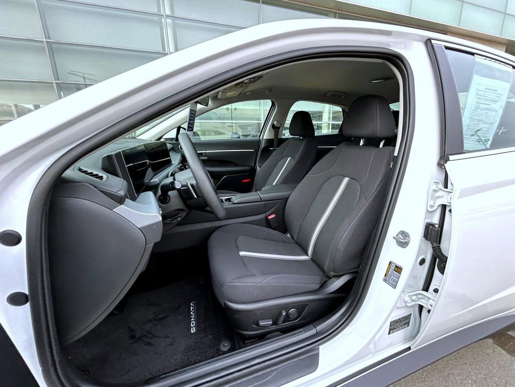 Used 2025 Hyundai Sonata SEL image 12